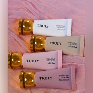 ✨4-Pack of TRULY Hydrating Lip Gloss -BUY NOW! Full Set - BNIB - MSRP $29 each✨